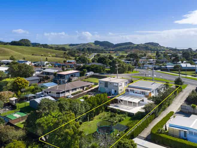 70 Wainui Road, Raglan