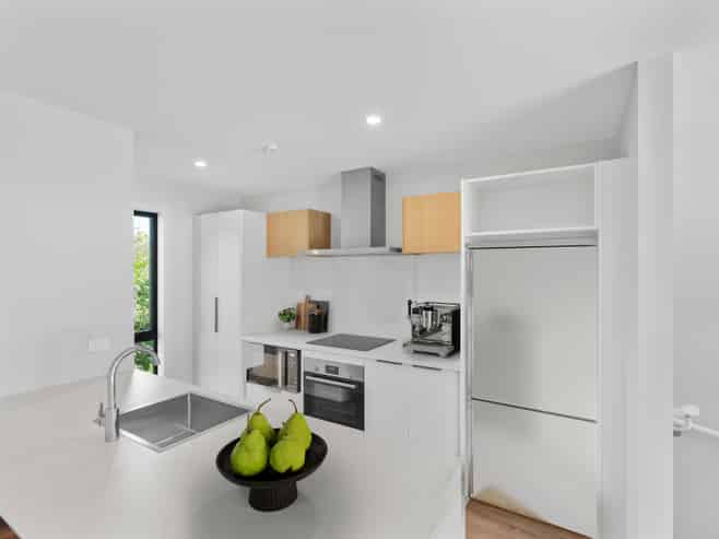 13/4 Tawhai Street, Stokes Valley