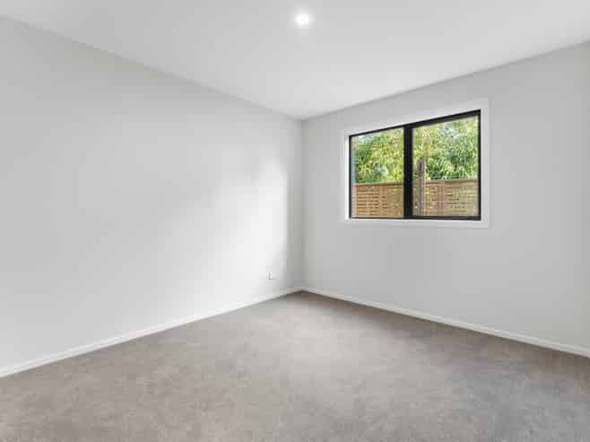13/4 Tawhai Street, Stokes Valley