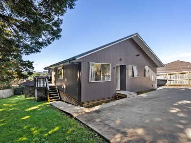 38 Pebble Beach Boulevard, Kamo