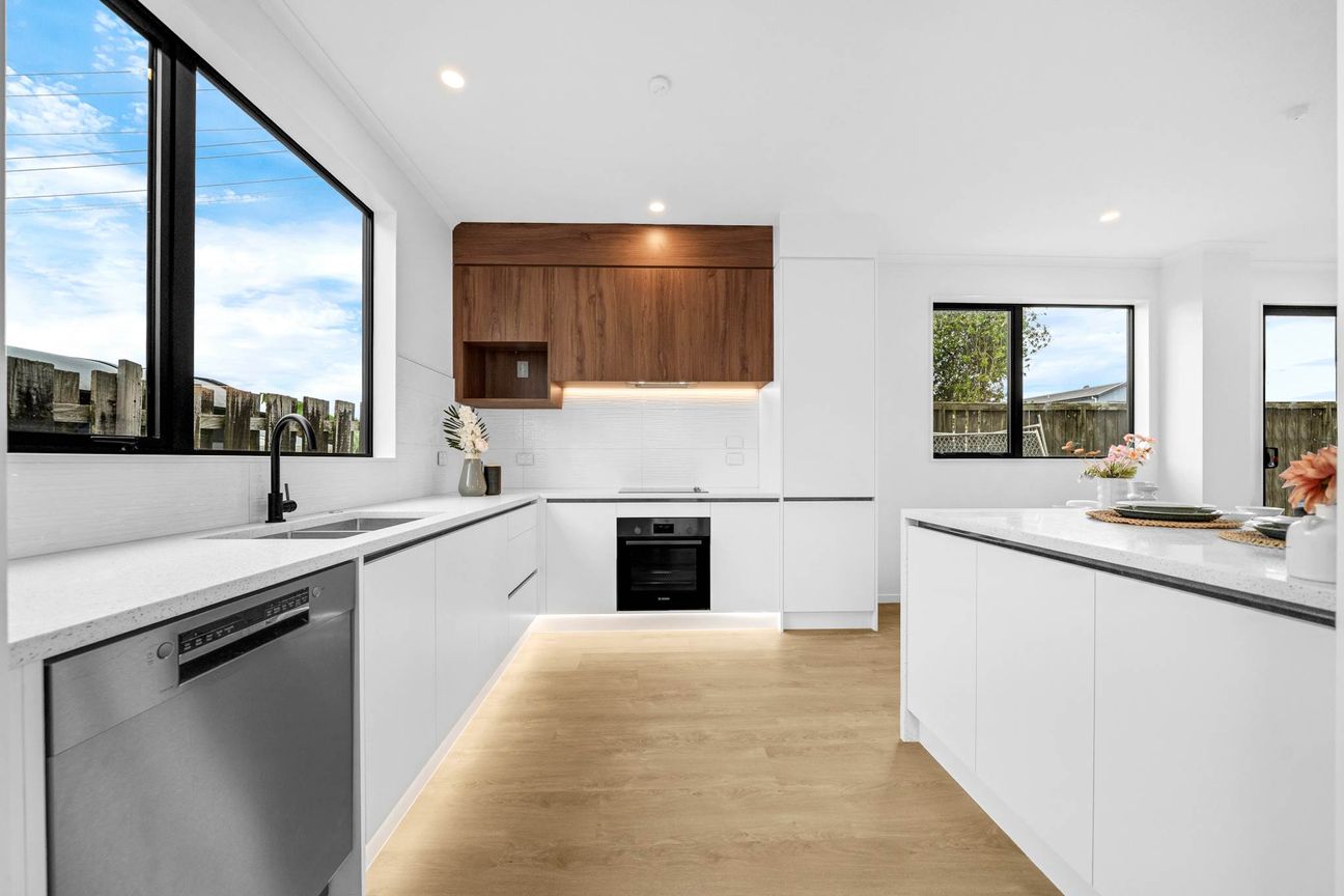 Stylish New 3BR Homes, Garage & Off-Street Parking - Vista 4
