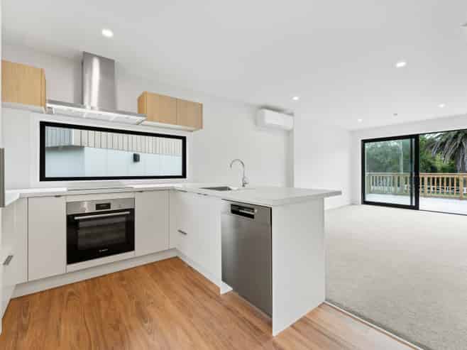 4/4 Tawhai Street, Stokes Valley