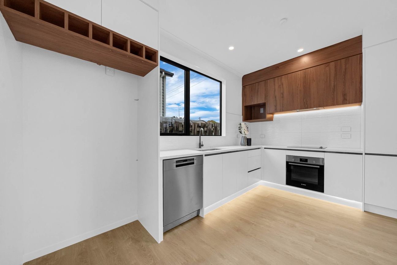 Brand New 3BR Standalone Homes + Garage & Parking - Mehr