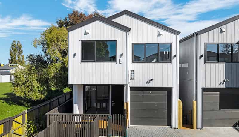 Lot 2/158 Browns Road, Manurewa