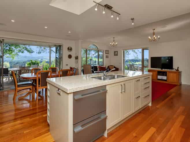 232 Adams Road, Glenbervie