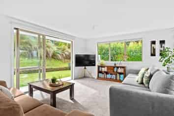 4 High Oaks Way, AVENUES