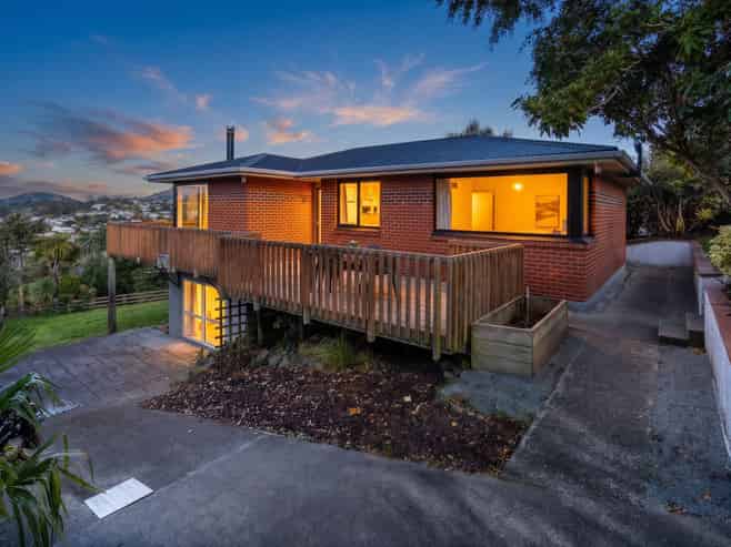 5 & 6 Kohi Place, PORT CHALMERS