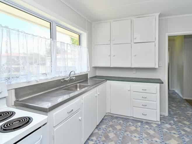 18 Collett Road, Otara