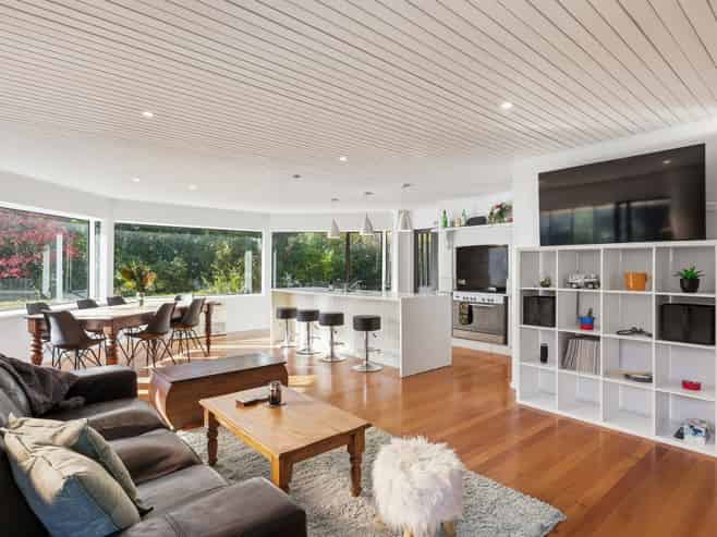 19 and 19a Ettrick Street, Glenross