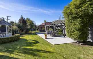 19 and 19a Ettrick Street, Glenross