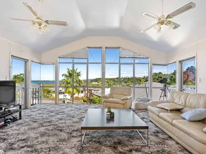 3 Seabreeze Place, Onerahi