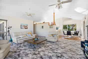 3 Seabreeze Place, Onerahi