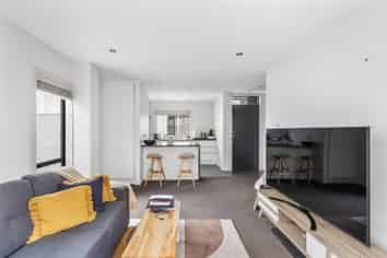 6/189 Massey Street, Frankton