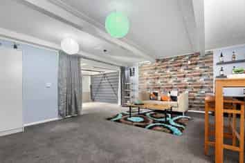 8 Cedar Street, Maungaraki