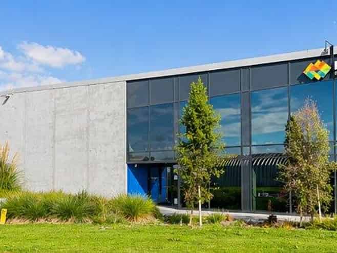 Position your business alongside Hamilton Airport