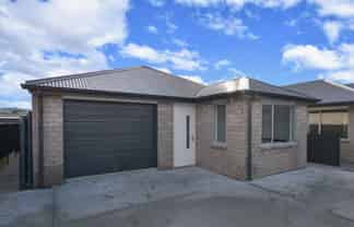 B/14  Glasgow Street , Mosgiel