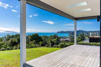 10 Solar Way, Langs Beach