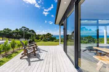 10 Solar Way, Langs Beach