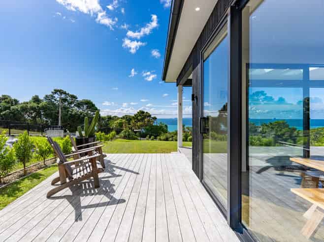 10 Solar Way, Langs Beach
