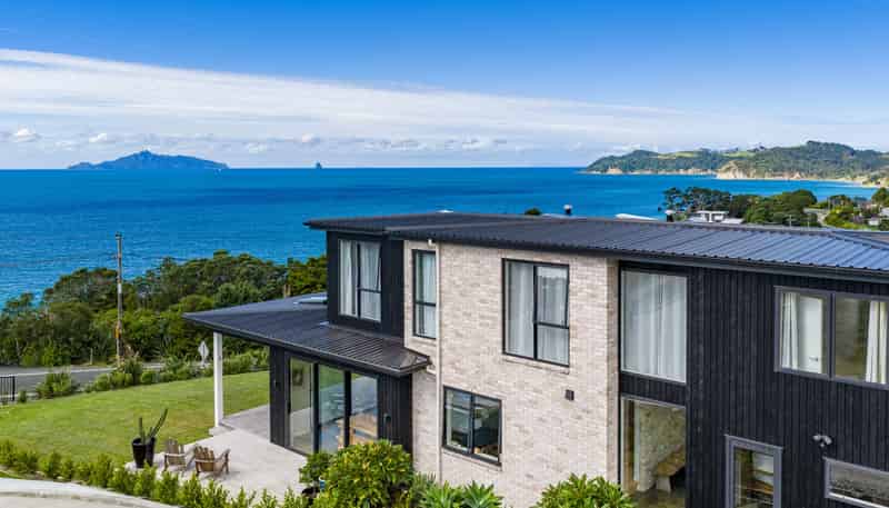 10 Solar Way, Langs Beach
