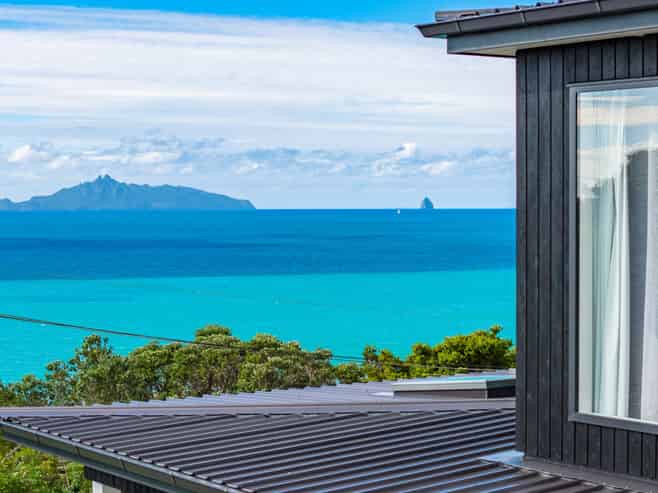 10 Solar Way, Langs Beach