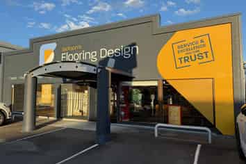 Office and storage space for lease – Greenmeadows