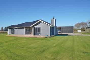 762 Lower Sefton Road, Sefton