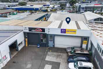 Wairau Road bite sized industrial investment