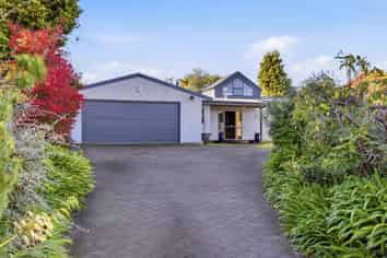 4 Balmoral Drive, Hilltop