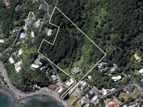 208 Marine Drive, Lowry Bay