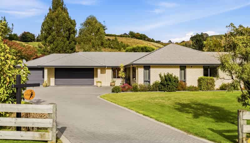 63A Dalmore Way, Acacia Bay