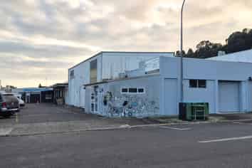 Flexible Commercial Facility - Central Location