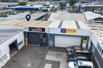 Vacant industrial opportunity - prime Wairau Road