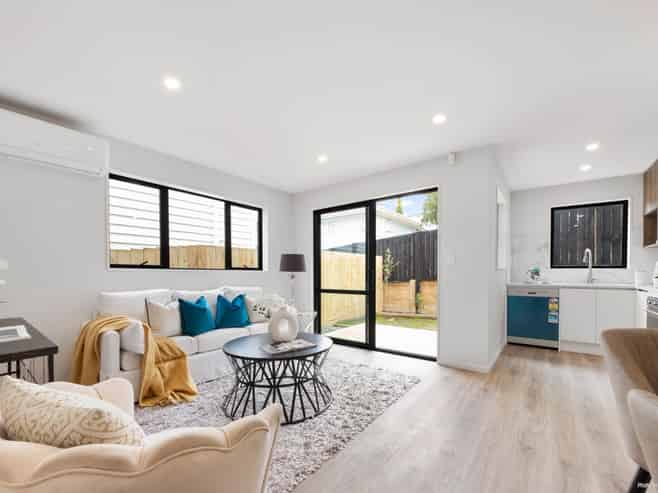 8E Butterworth Drive, Glendene