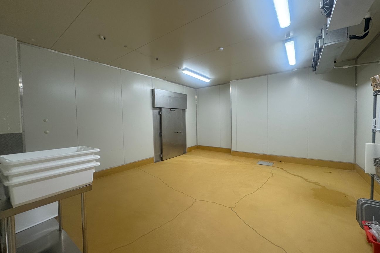Cool Store Premises for Lease - Aanzicht 4
