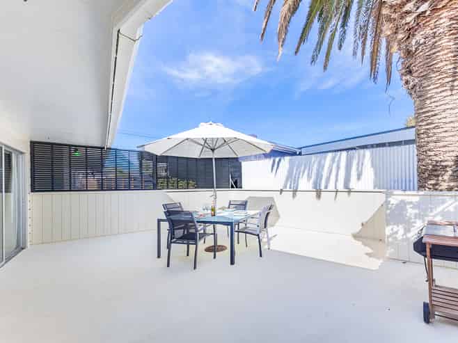 19 Gray Avenue, Paraparaumu Beach