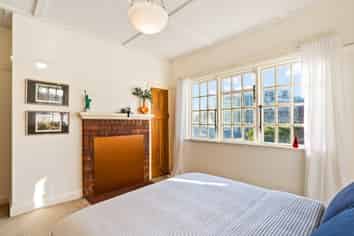 22A Clifton Tce (top flat), Kelburn