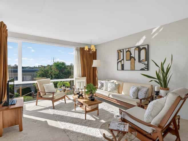 2/84 Long Drive, Saint Heliers