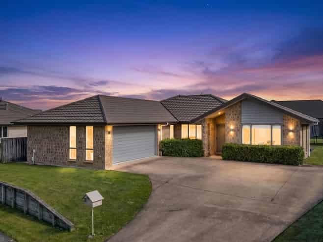 13 Hancock Drive, Flagstaff