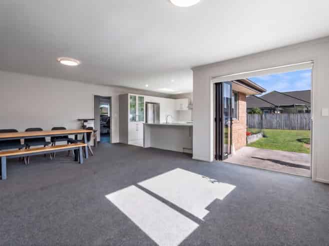 13 Hancock Drive, Flagstaff