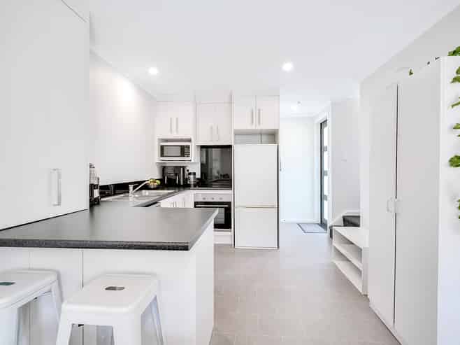 2/12 Beaumont Street, Hamilton East