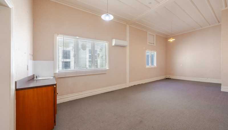 25 Clive Square West, Napier South