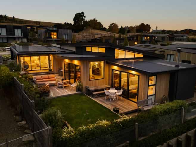 15 Mills Road, Wanaka