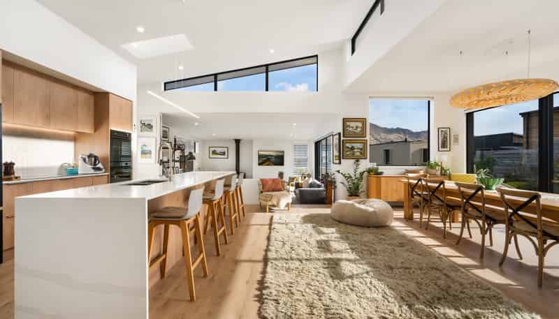 15 Mills Road, Wanaka