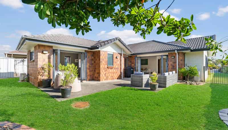 10E Landon Place, Pukekohe