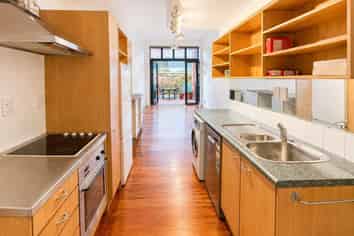 9/14 Alpha St, Te Aro