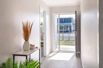 90 Fox Street, Featherston