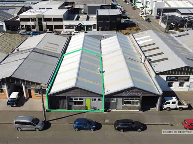 Sought After Sydenham Industrial with Mezzanine