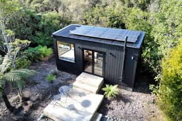  Bell Hill Road, Moana