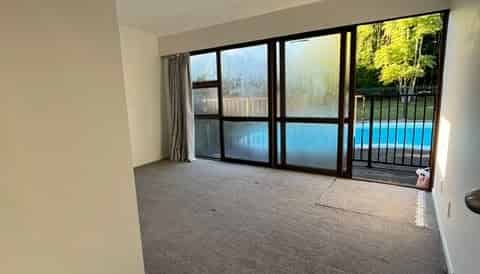 24 Bond Crescent, Forrest Hill